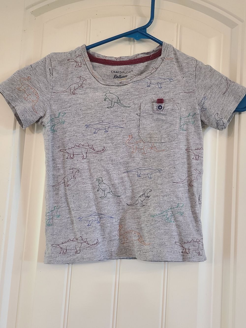 Craft + Flow Grey Short Sleeve Tee with Multicolor Dinosaur Sketches 3T